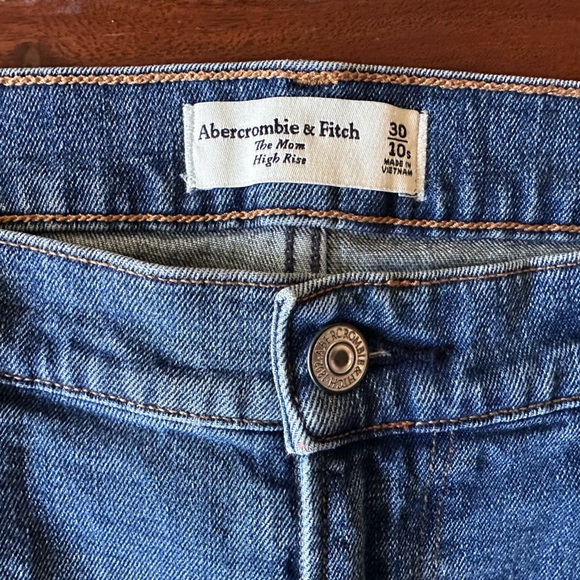 Abercrombie & Fitch High Rise Mom Jeans Distressed Blue Denim Size 30 - Picture 3 of 8